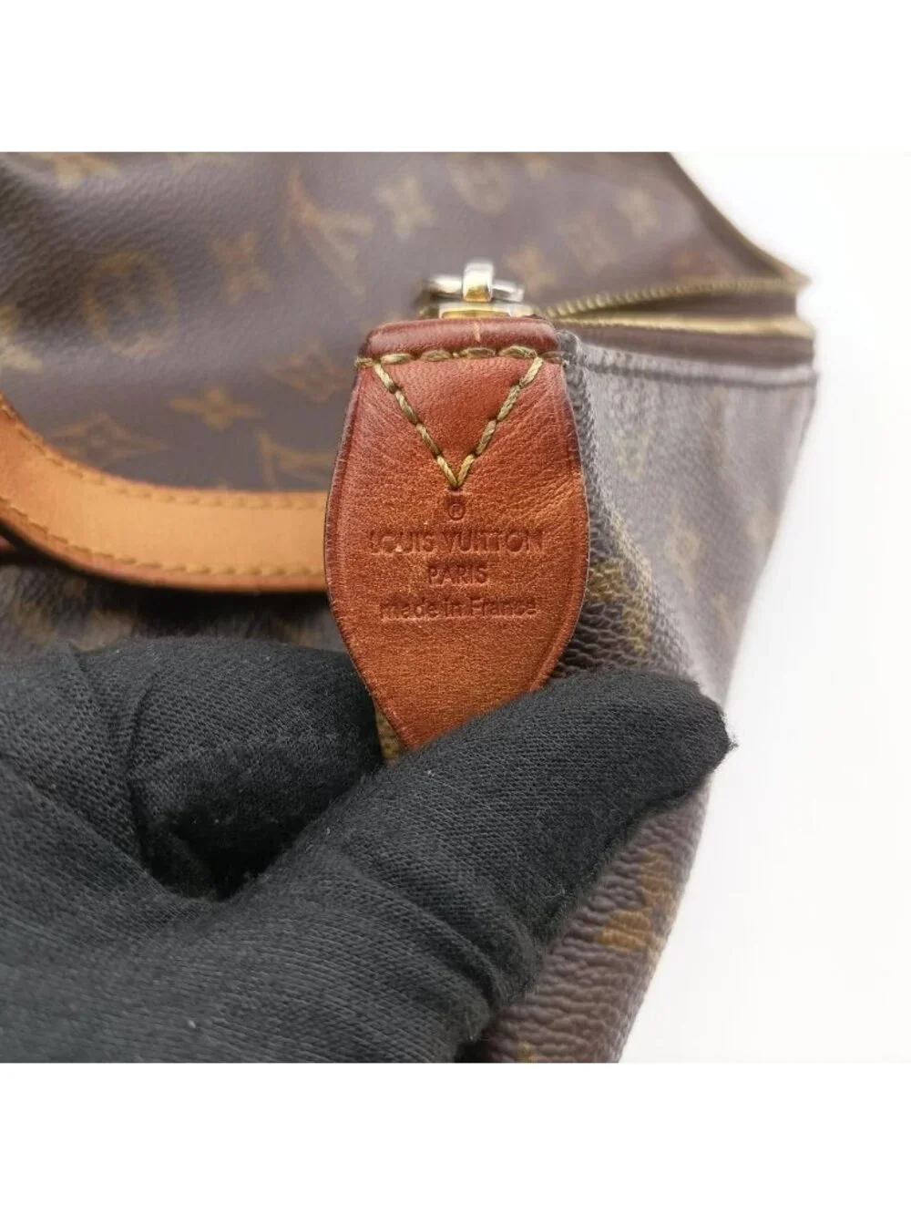Louis Vuitton Totally MM Monogram Brown Canvas Handbag